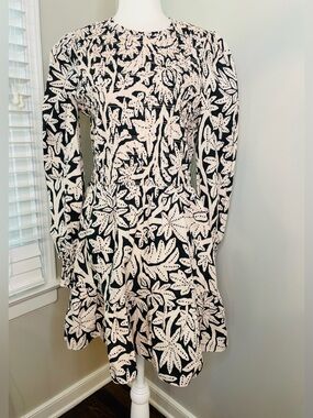 NWT Saylor Floral Print Long-Sleeve Tiered Mini Dress - Black & Cream